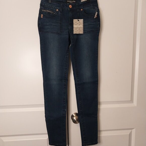 Tilly's Almost Famous Premium Juniors Jeans - Picture 2 of 10